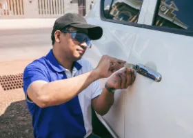 Car Locksmith in Burbank, CA